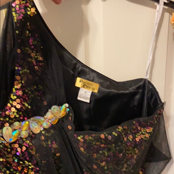 Dress - Picture 8 of 9